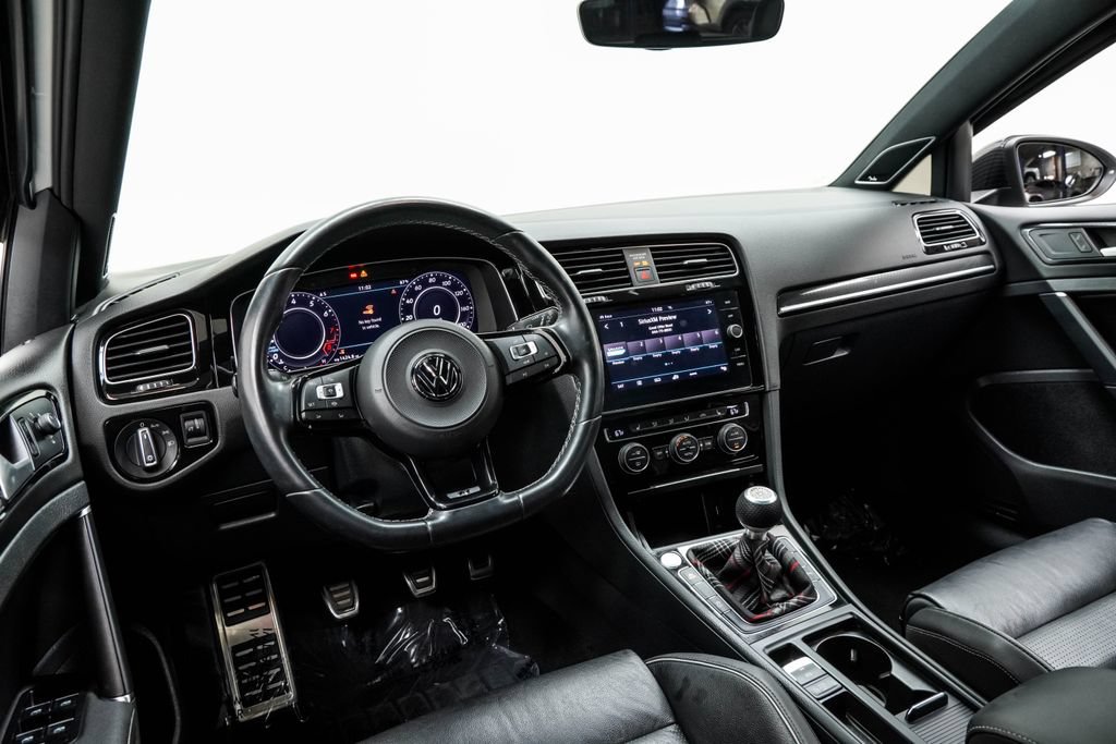 Used 2019 Volkswagen Golf R 4-Door AWD/4WD image 9