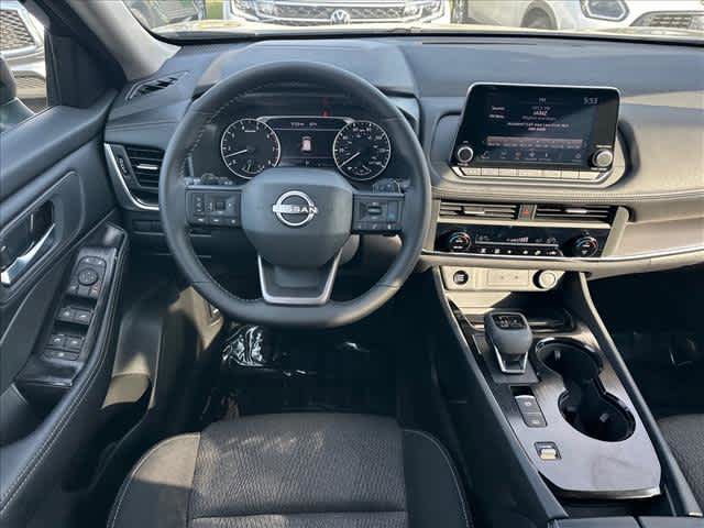 Used 2026 Nissan Rogue SV image 10