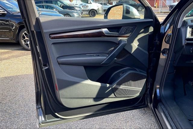 Used 2018 Audi Q5 2.0T Premium Plus w/ Premium Plus Package image 23