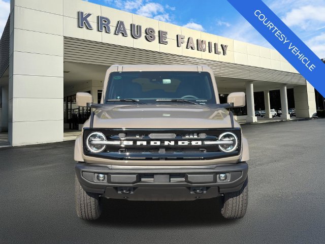 New 2026 Ford Bronco Outer Banks AWD/4WD image 2