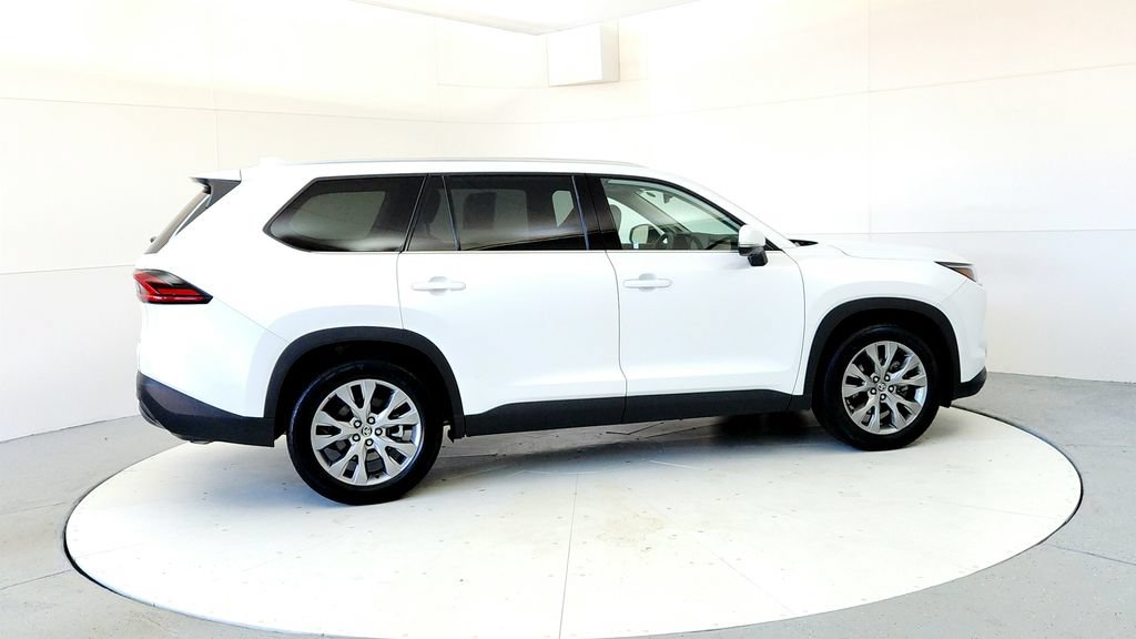 Certified 2025 Toyota Grand Highlander FWD image 6