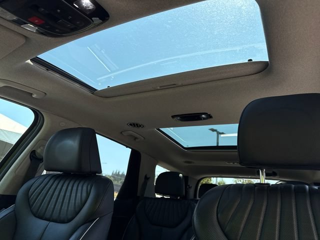 Used 2023 Hyundai Palisade Limited AWD/4WD image 16
