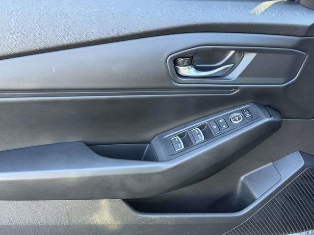Used 2023 Honda Accord EX image 11