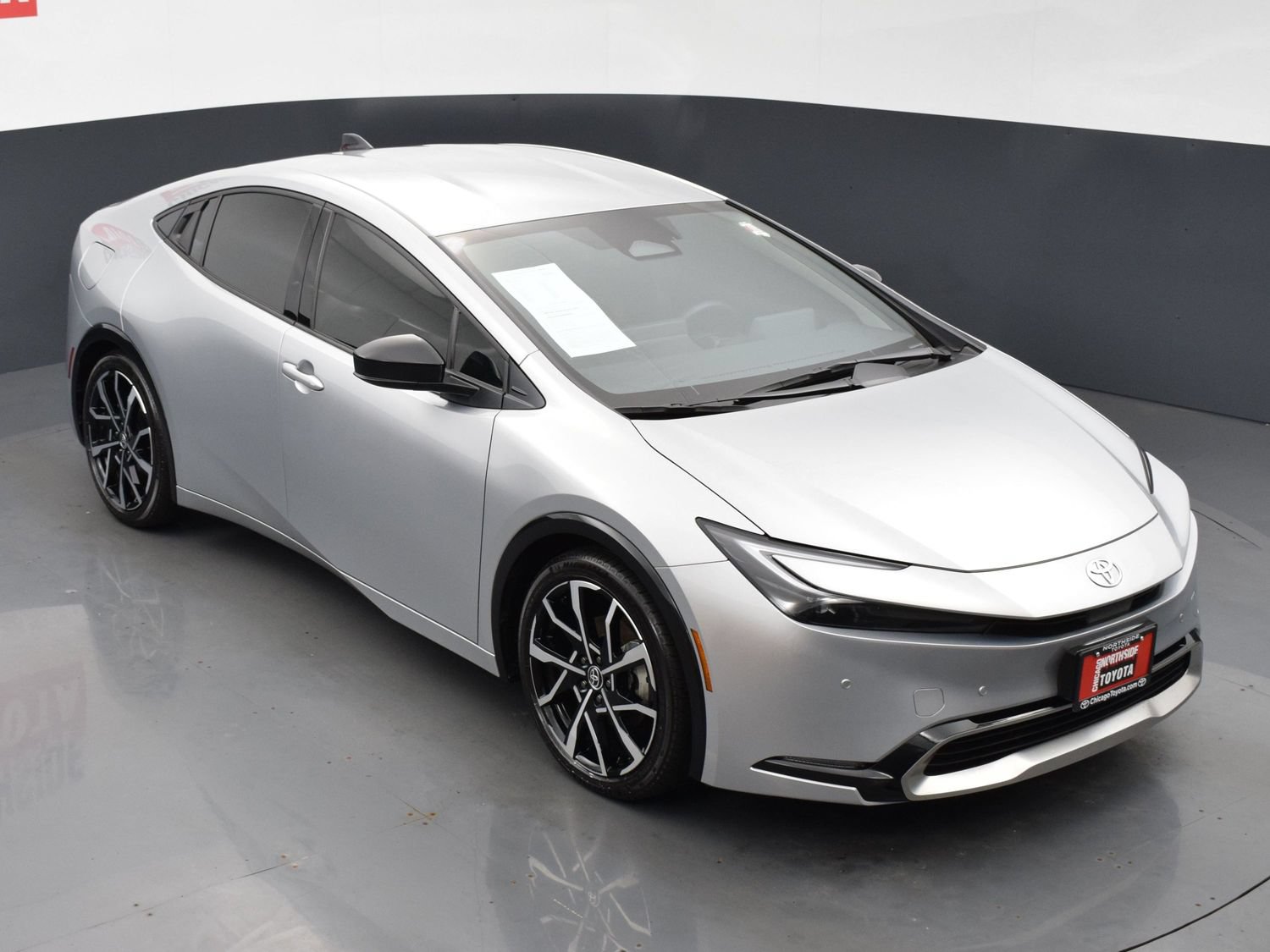Used 2026 Toyota Prius Plug-In Hybrid FWD image 24
