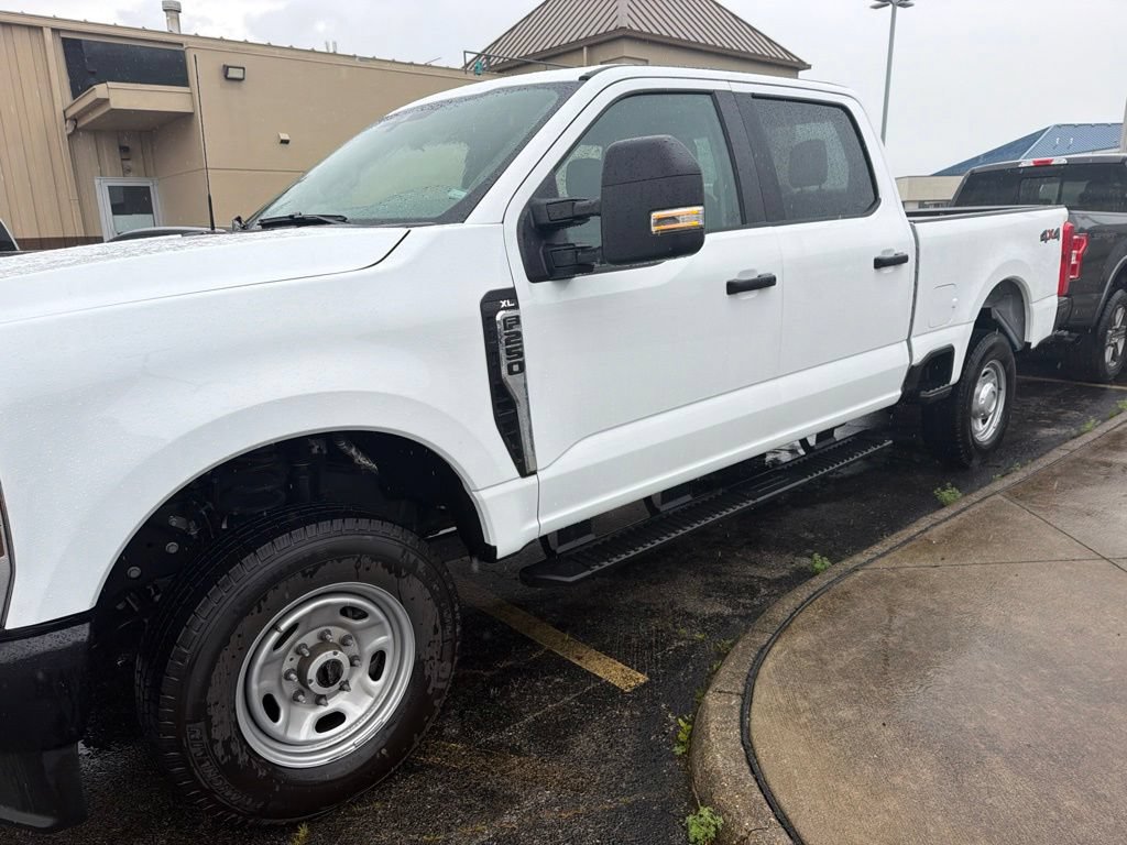 Used 2026 Ford F250 XL AWD/4WD image 1