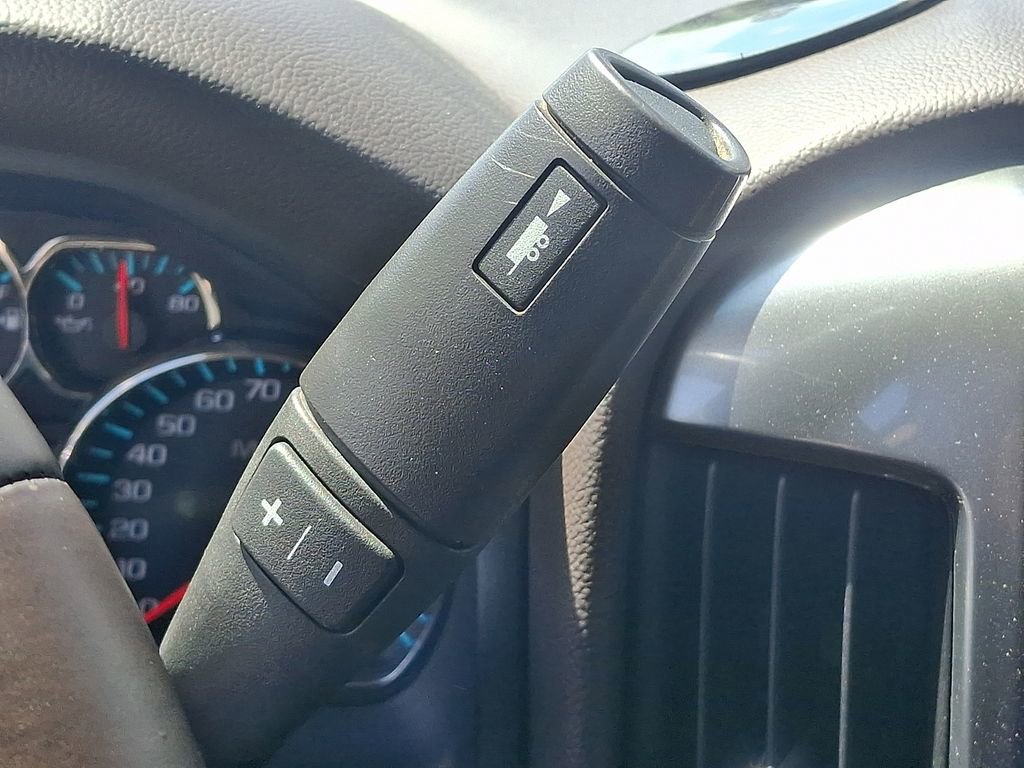 Used 2015 Chevrolet Silverado 1500 LT w/ LT Convenience Package AWD/4WD image 14