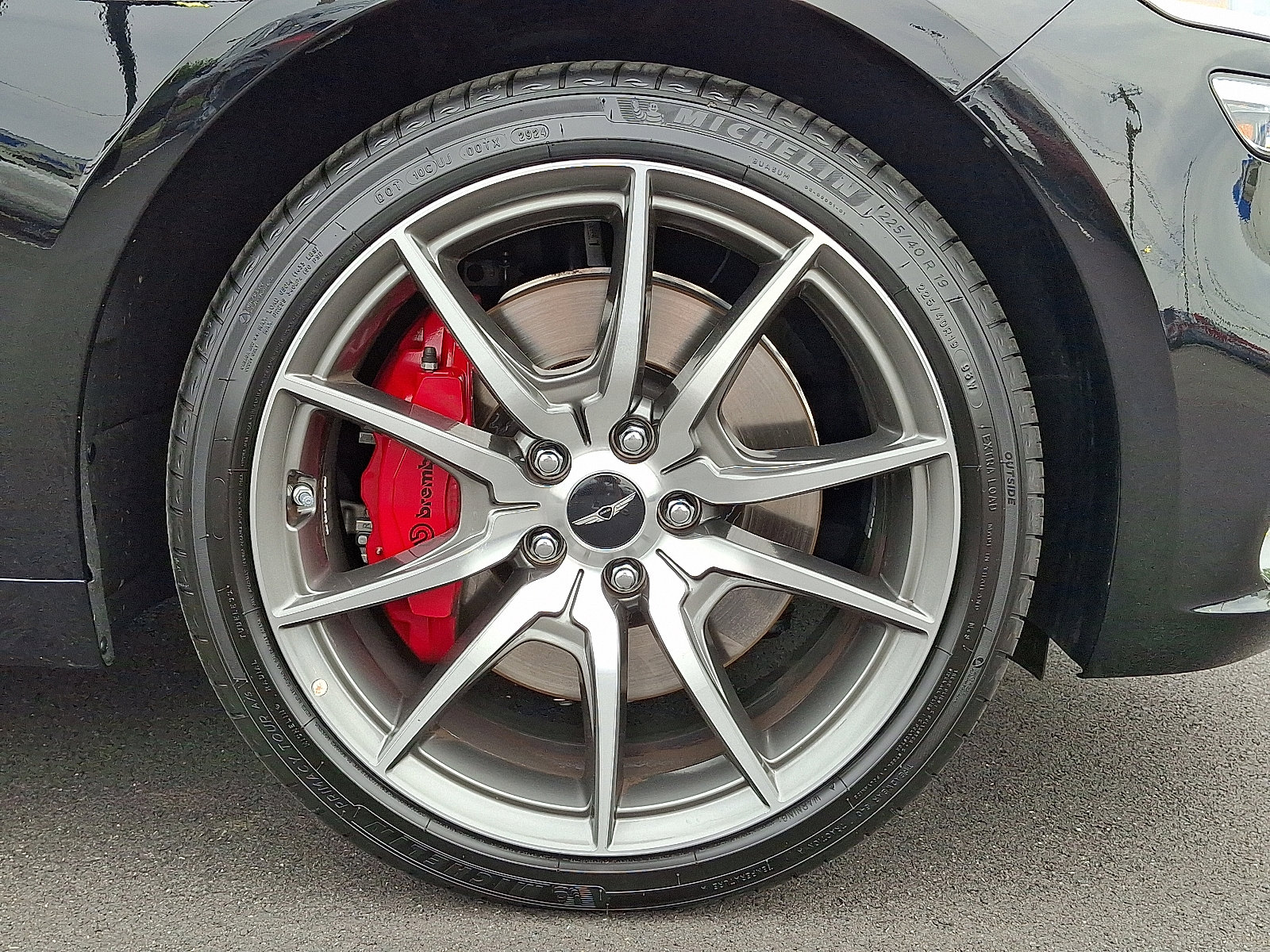 Used 2025 Genesis G70 2.5T image 8