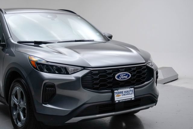 Used 2025 Ford Escape ST-Line FWD image 11