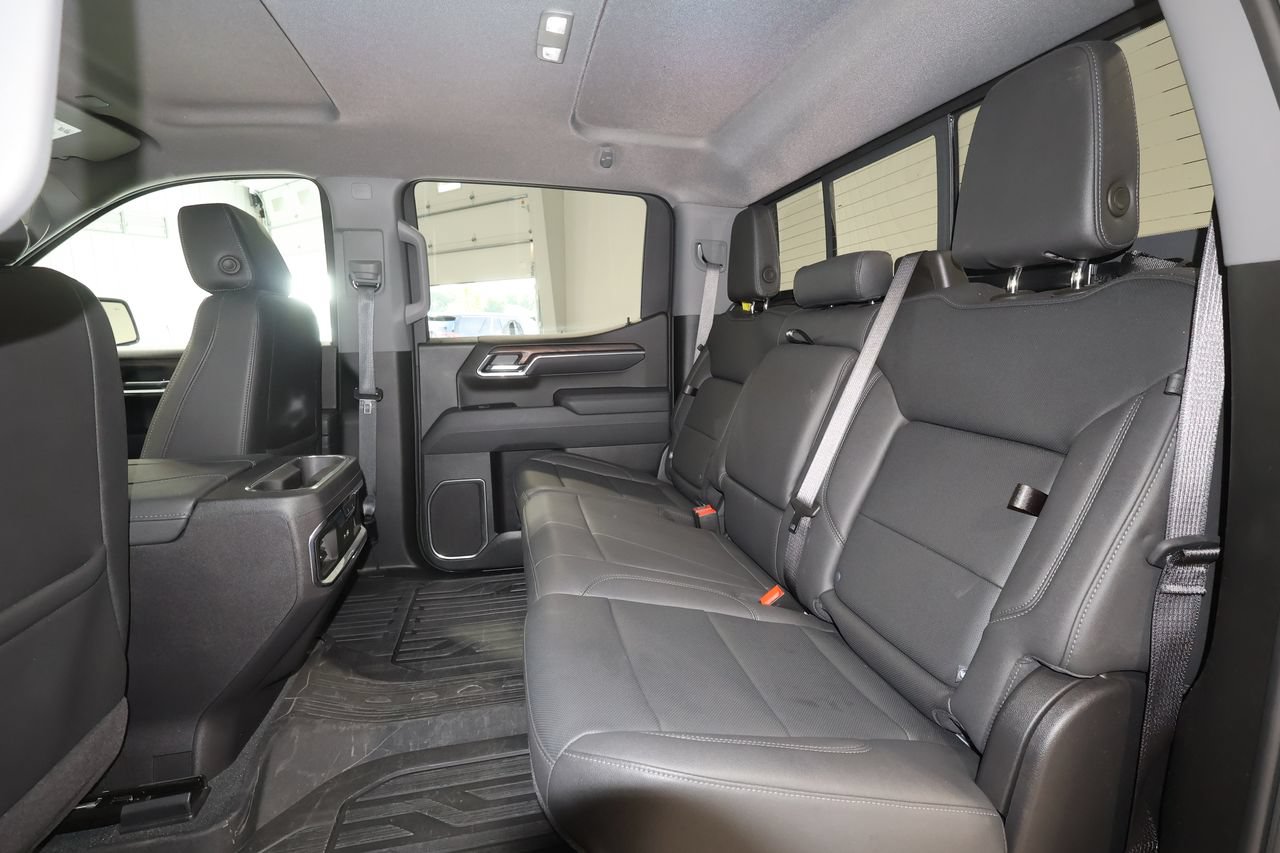 Used 2025 GMC Sierra 1500 SLT w/ SLT Premium Plus Package AWD/4WD image 25