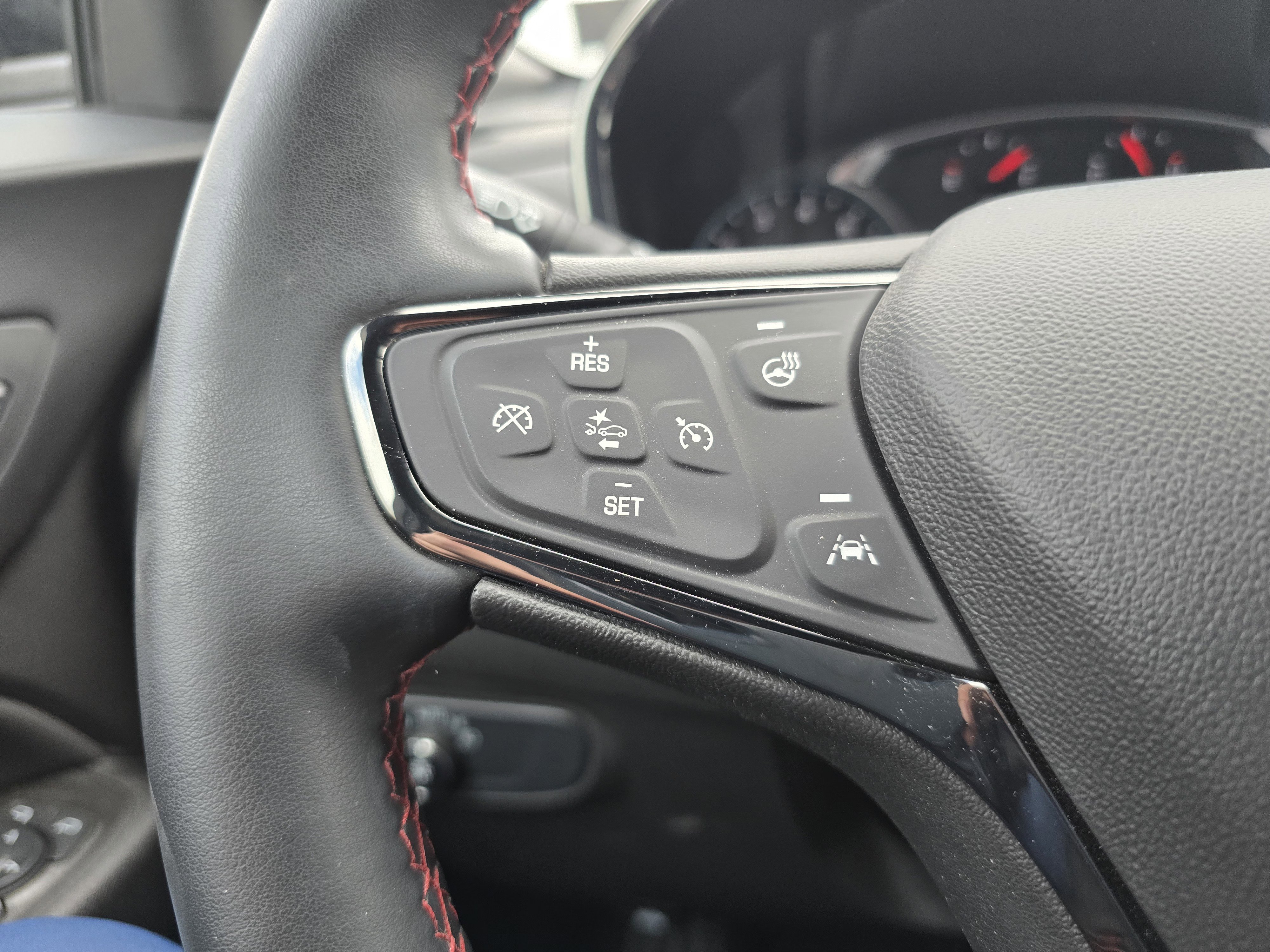 Used 2024 Chevrolet Equinox RS image 15