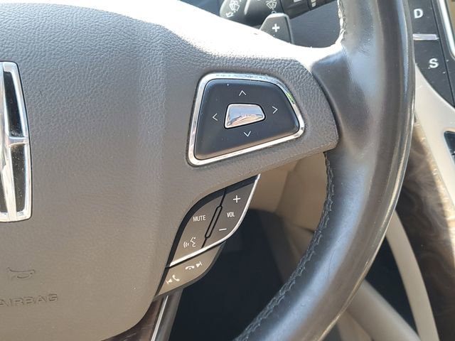 Used 2016 Lincoln MKX Reserve w/ Driver Assistance Package AWD/4WD image 15