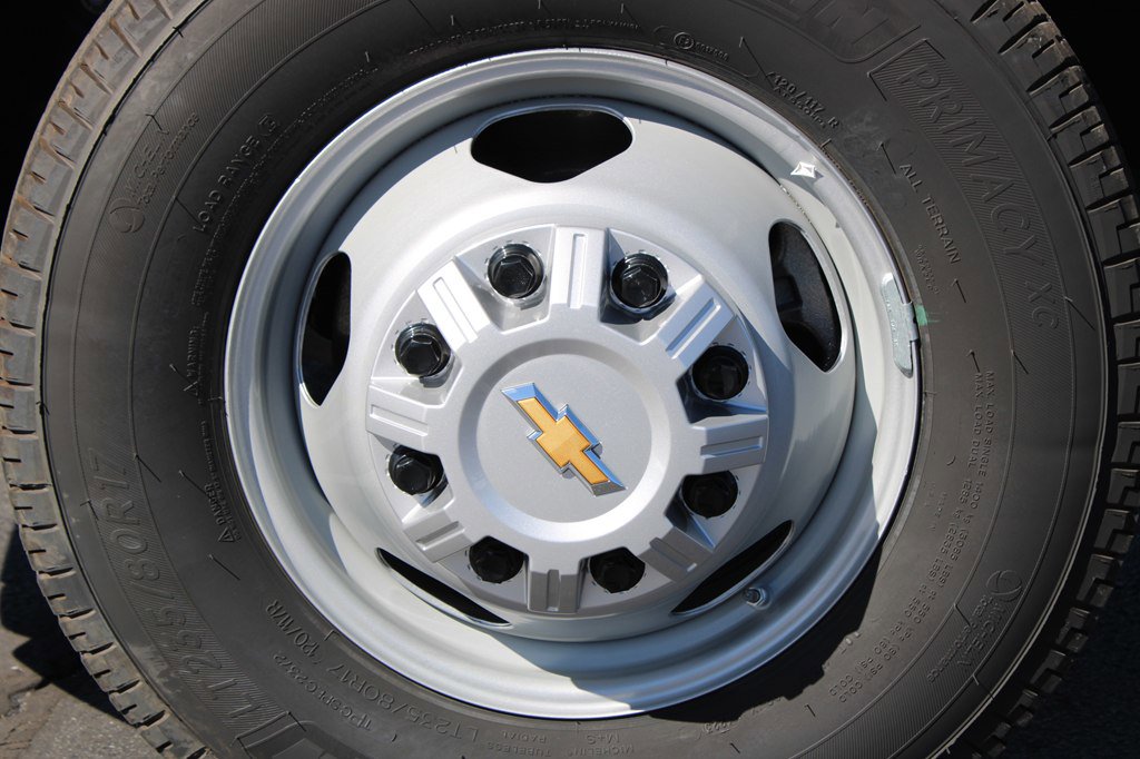 Used 2024 Chevrolet Silverado 3500 W/T w/ Snow Plow Prep Package image 26