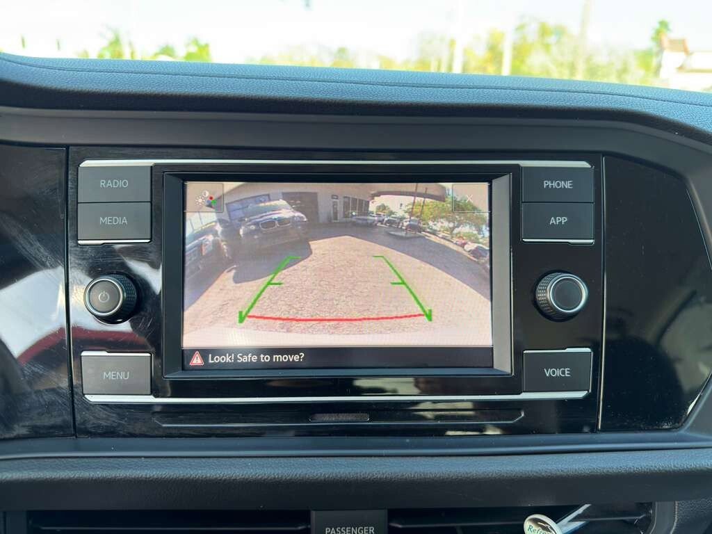 Used 2021 Volkswagen Jetta R-Line image 12