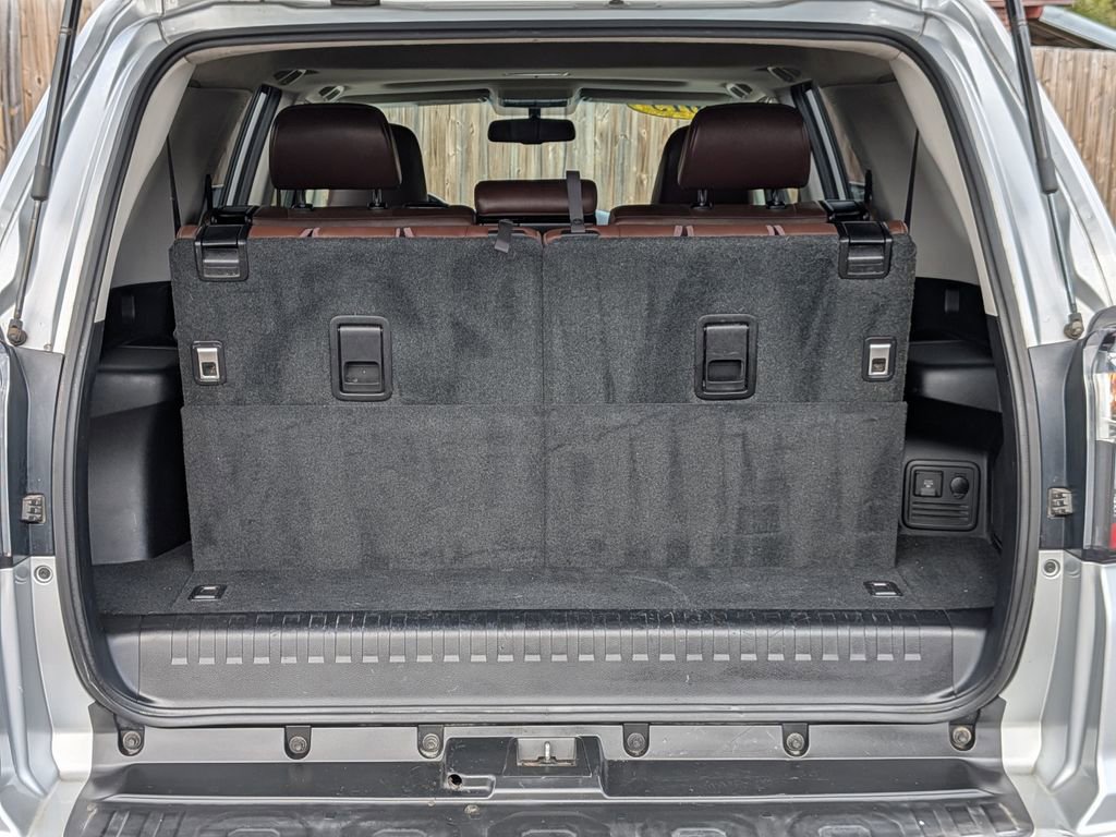 Used 2015 Toyota 4Runner Limited image 13