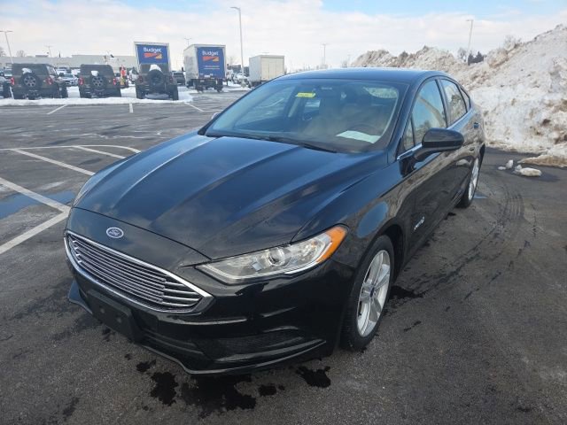 Used 2018 Ford Fusion S image 2