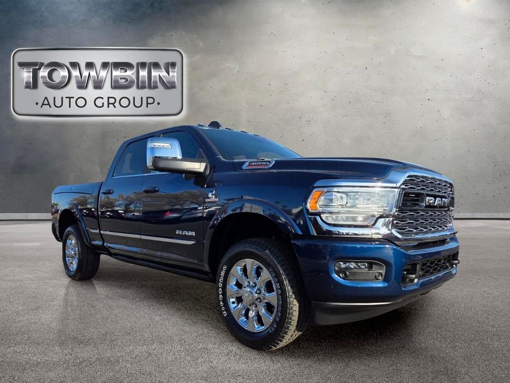 Used 2024 RAM 3500 Limited AWD/4WD image 2