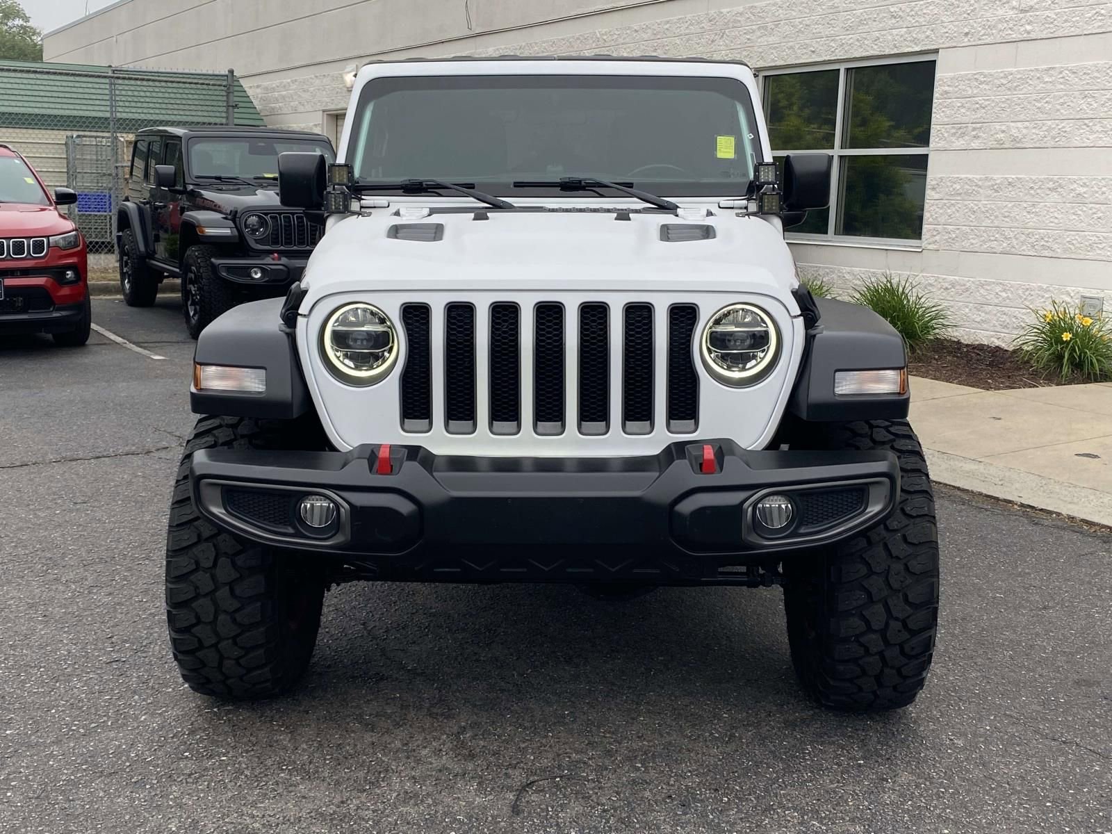 Used 2018 Jeep Wrangler Unlimited Rubicon AWD/4WD image 2