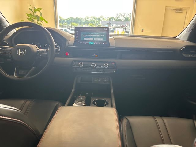 Certified 2025 Honda Pilot TrailSport image 10
