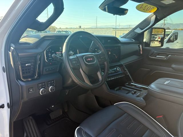 Used 2024 GMC Sierra 2500 AT4X image 10