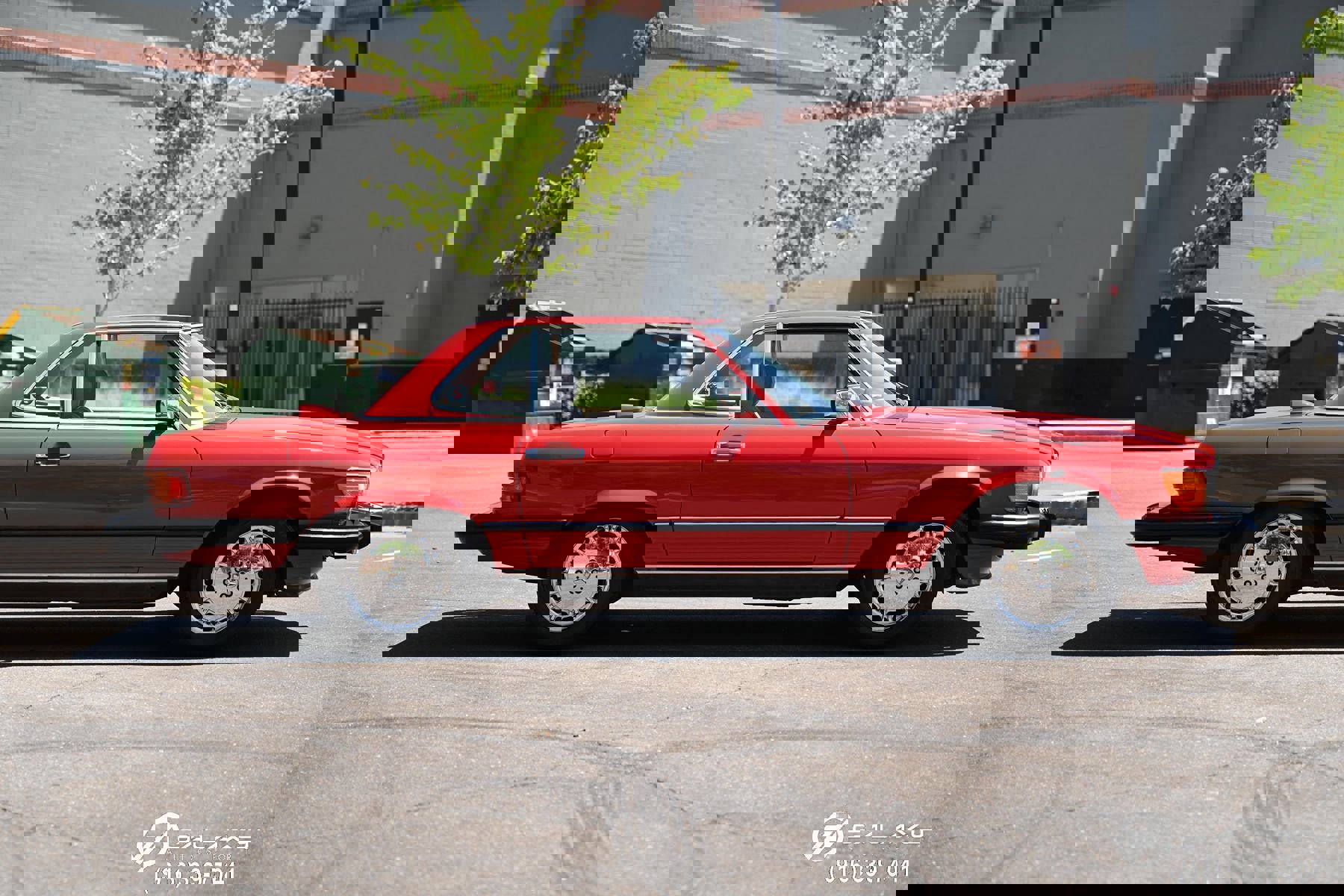 Used 1987 Mercedes-Benz 560 SL image 9