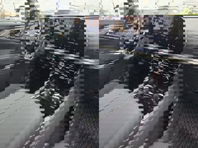 New 2026 Chevrolet Traverse LT image 17