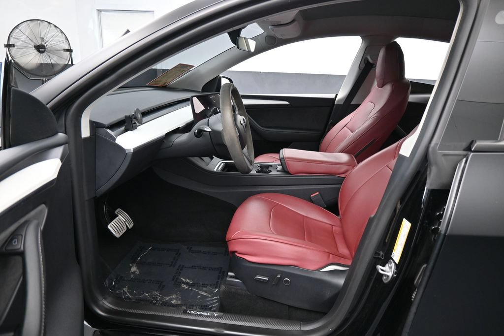 Used 2024 Tesla Model Y Performance AWD/4WD image 10