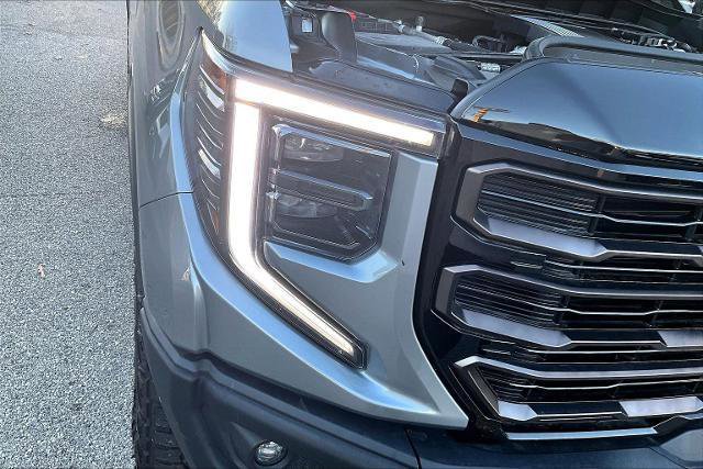 Used 2024 GMC Sierra 1500 AT4X image 32