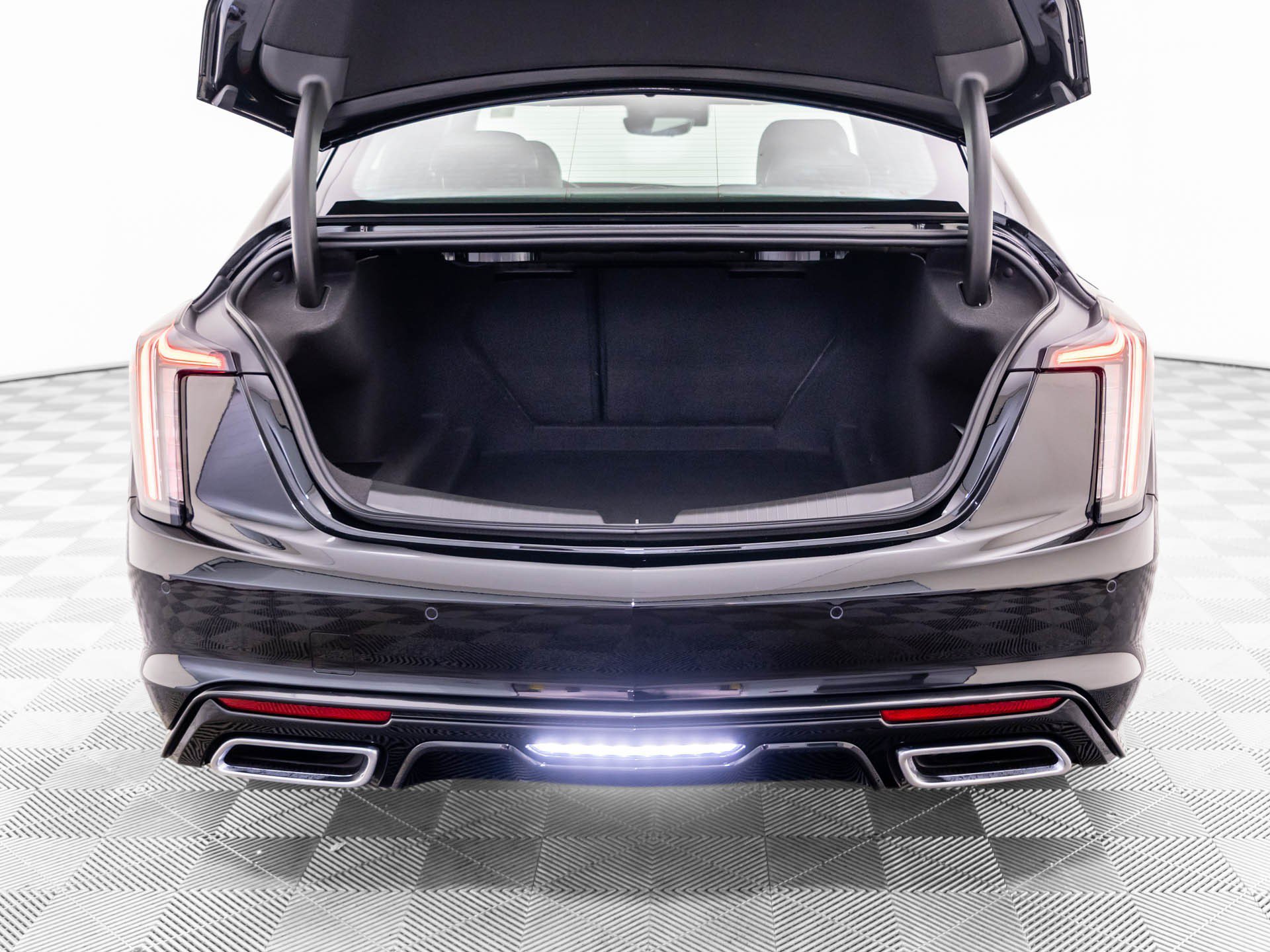 New 2026 Cadillac CT5 Sport w/ Technology Package AWD/4WD image 33