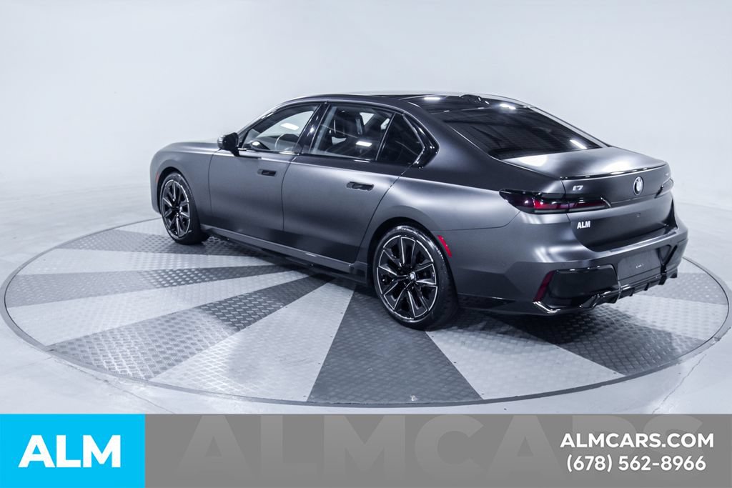 Used 2024 BMW i7 eDrive50 w/ M Sport Package RWD image 5
