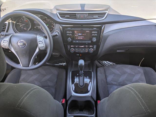 Used 2015 Nissan Rogue SV AWD/4WD image 16