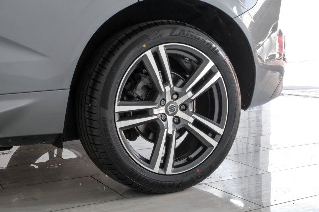 Used 2021 Volvo XC60 T5 Momentum w/ Protection Package Premier FWD image 64