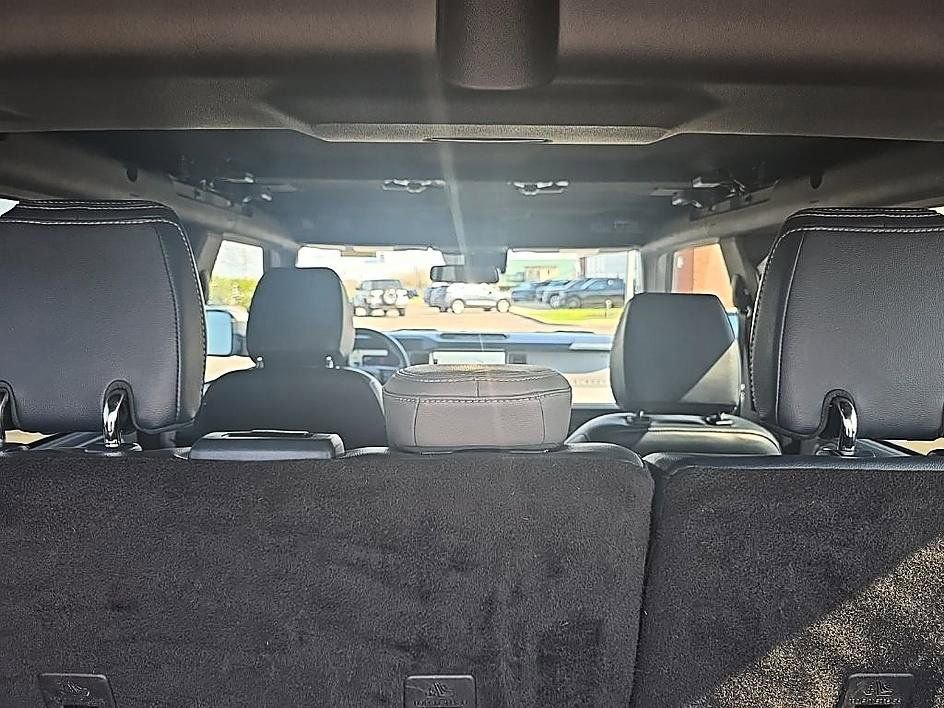 Used 2023 Ford Bronco Outer Banks w/ Sasquatch Package AWD/4WD image 37