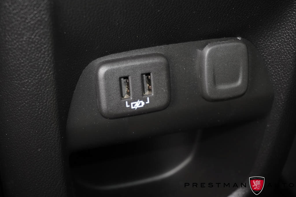 Used 2022 Chevrolet Colorado Z71 AWD/4WD image 37