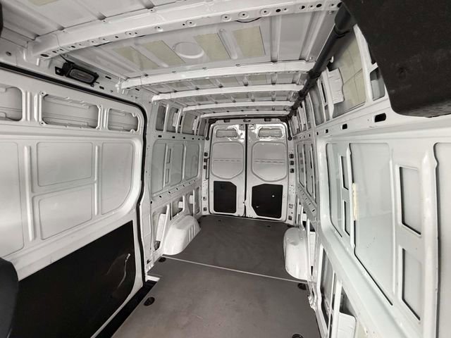 Used 2025 Mercedes-Benz Sprinter 2500 image 15