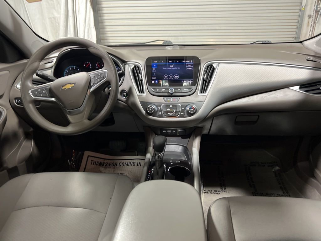 Used 2022 Chevrolet Malibu LS image 14