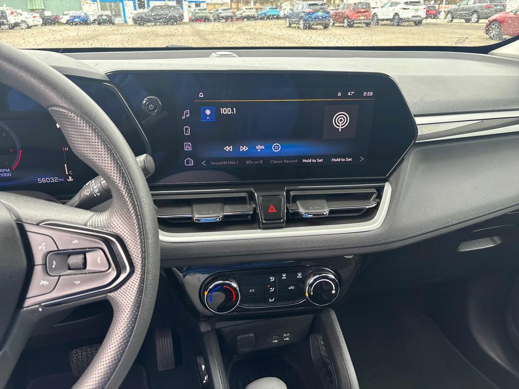 Used 2024 Chevrolet TrailBlazer LT FWD image 13