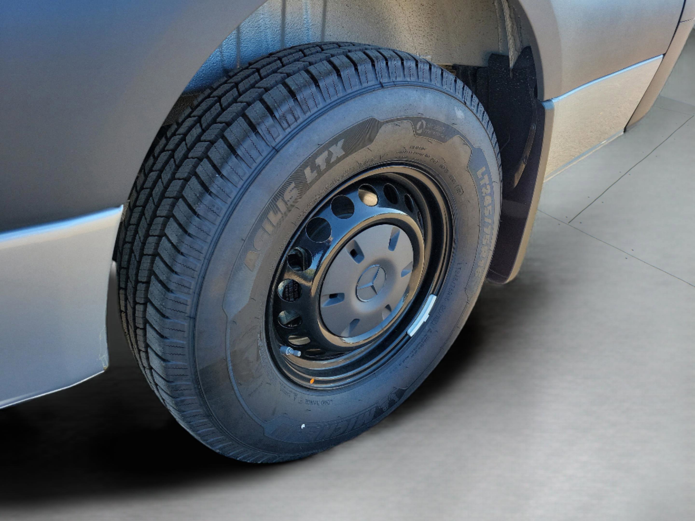 New 2025 Mercedes-Benz Sprinter 2500 image 36