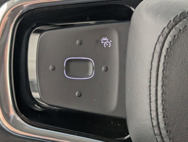 Used 2024 Lincoln Nautilus Reserve image 16