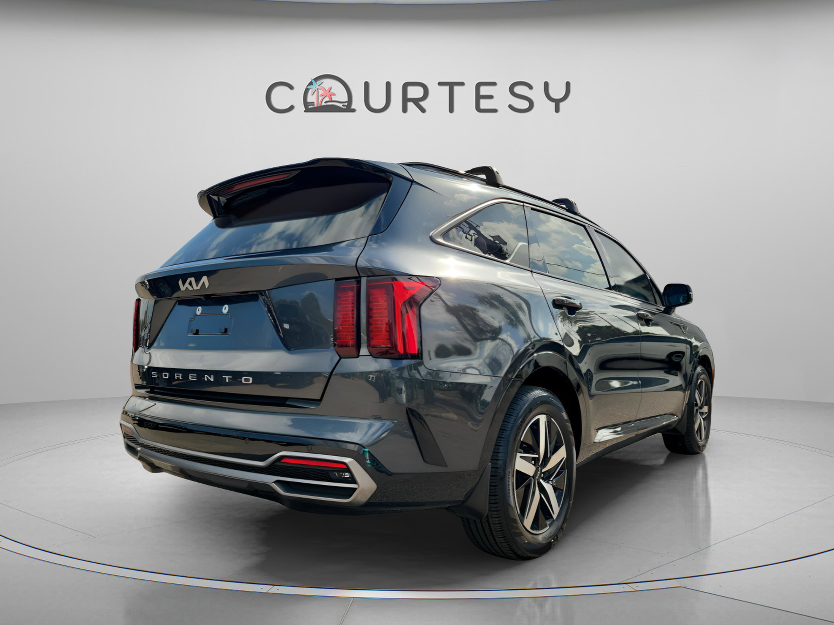 Used 2022 Kia Sorento S image 3