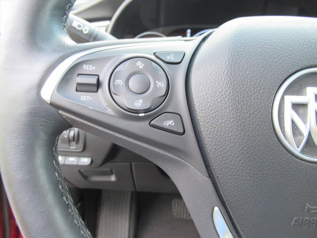 Used 2020 Buick Envision Premium w/ Driver Confidence Package image 24