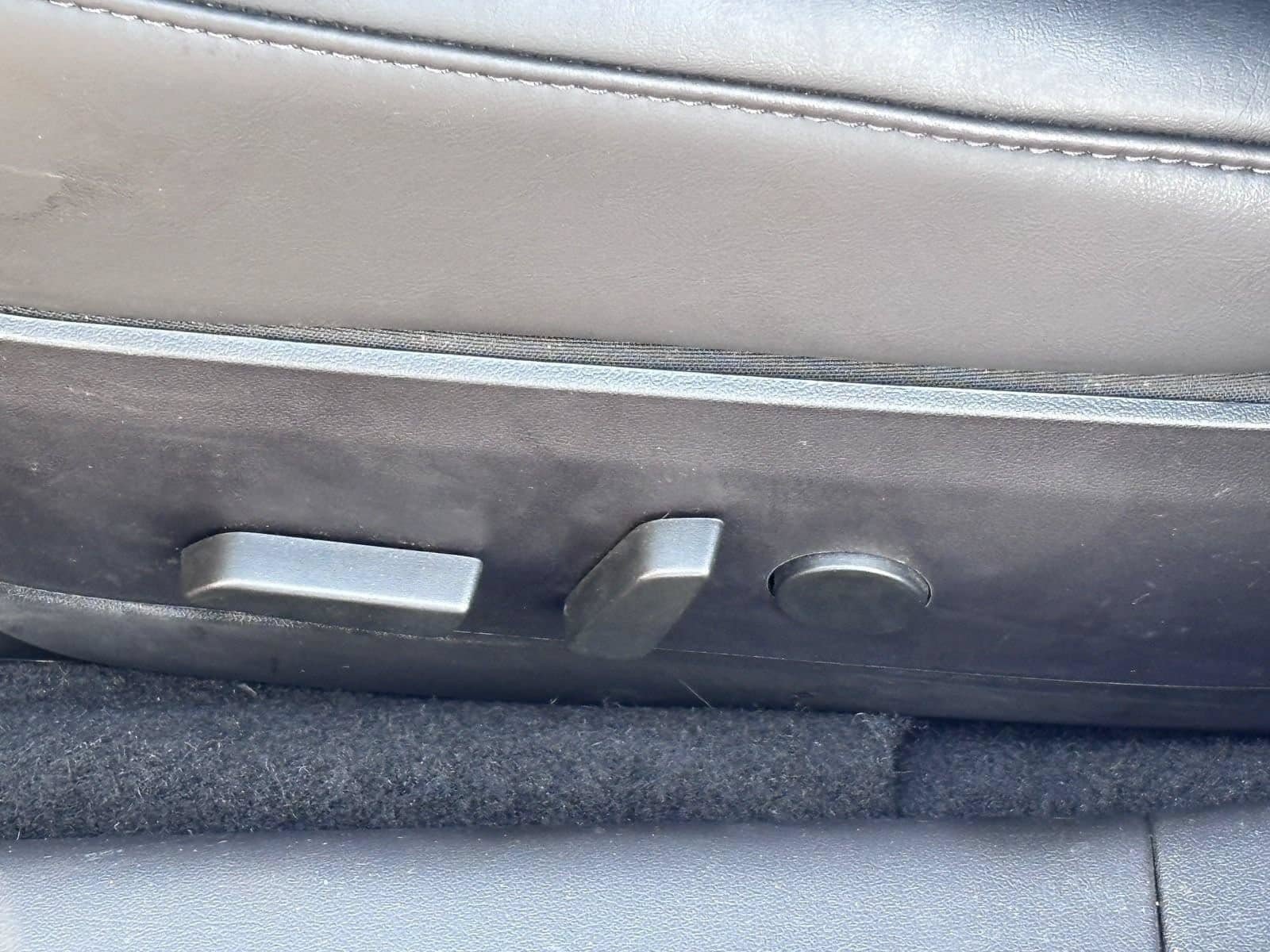 Used 2020 Tesla Model 3 Standard Range RWD image 16