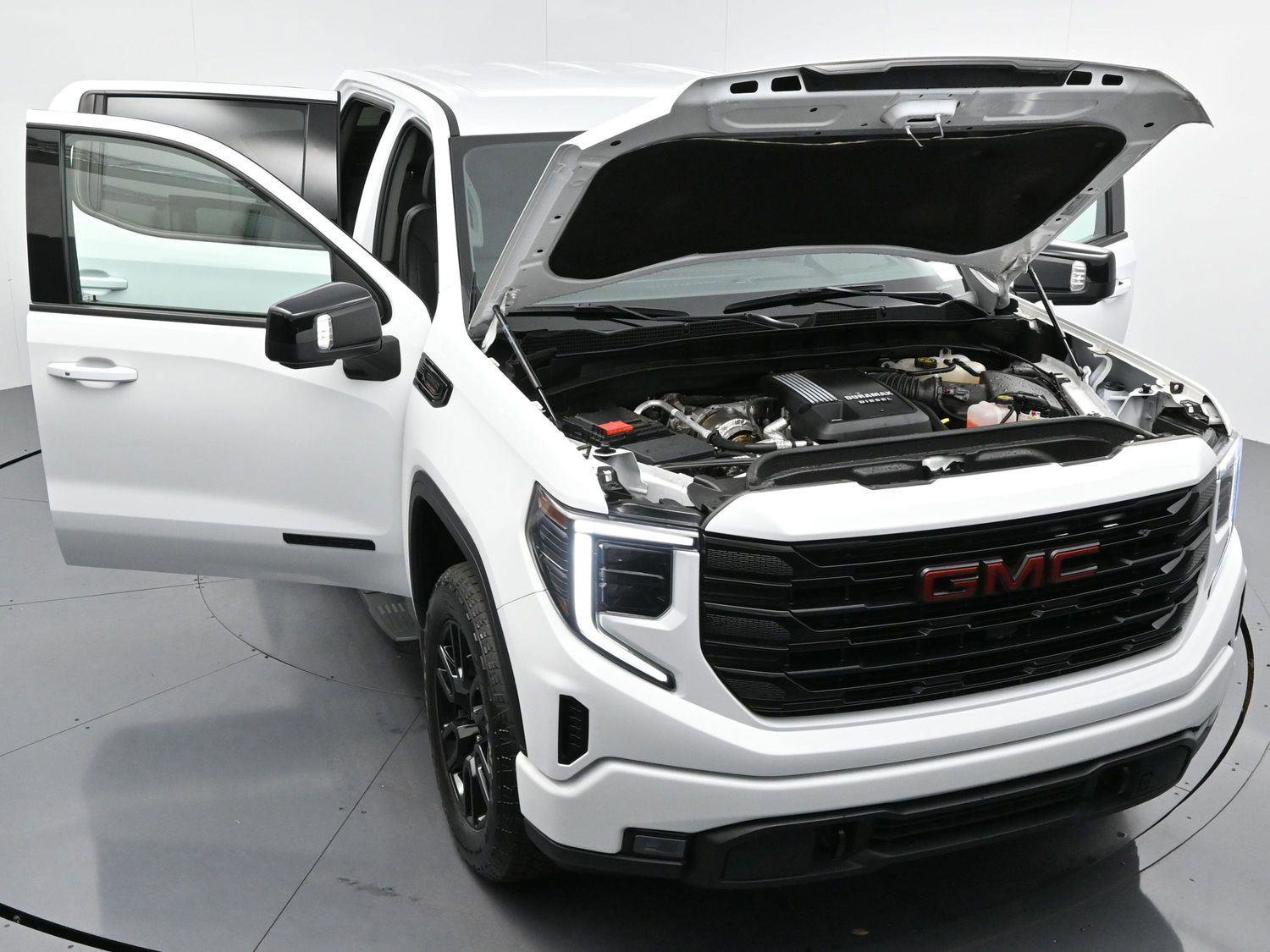 Used 2023 GMC Sierra 1500 Elevation w/ Elevation Premium Package image 43