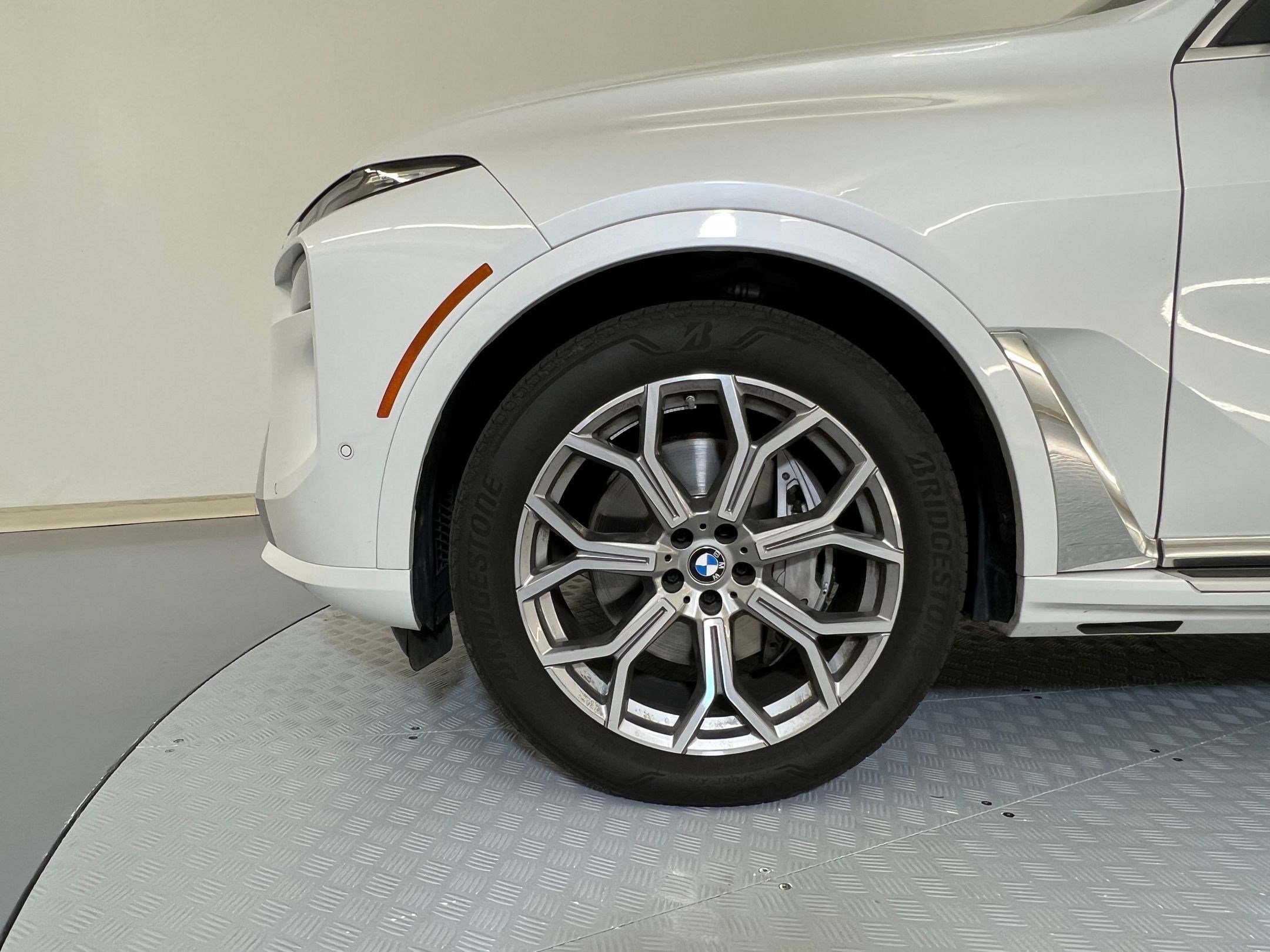 Used 2026 BMW X7 xDrive40i image 10