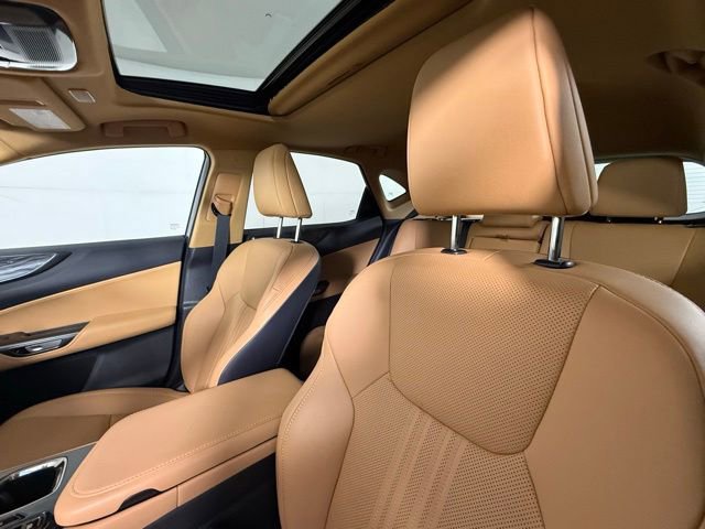 Used 2025 Lexus NX 250 FWD w/ Towing Package (2000 Lbs) image 5
