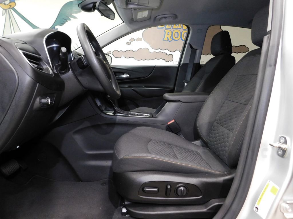 Used 2020 Chevrolet Equinox LT image 31