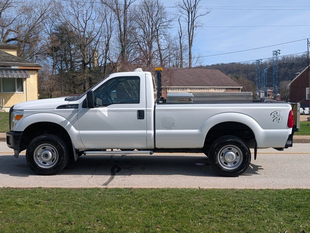 Used 2012 Ford F350 XL w/ Skid Plate Pkg image 8