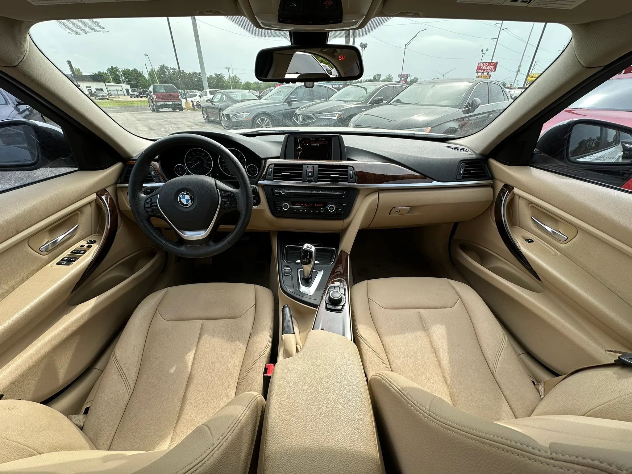 Used 2014 BMW 328i Sedan RWD image 2