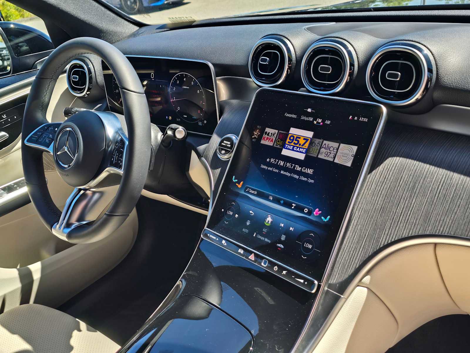 Used 2026 Mercedes-Benz GLC 300 image 11