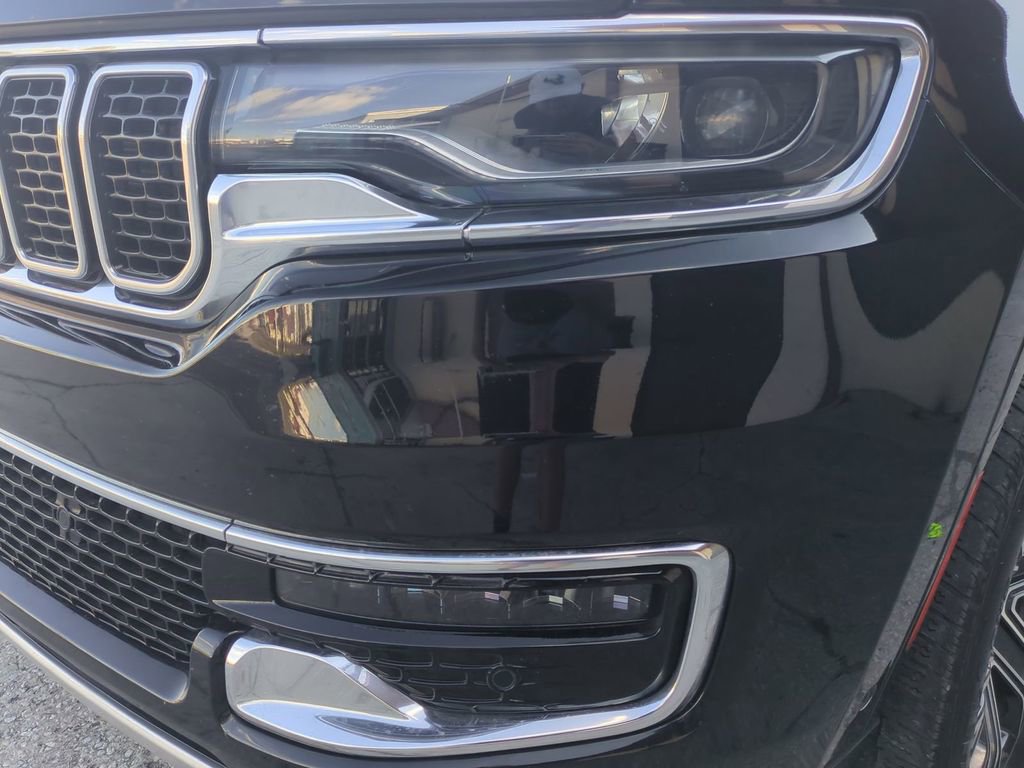 Used 2024 Jeep Wagoneer Series II image 10