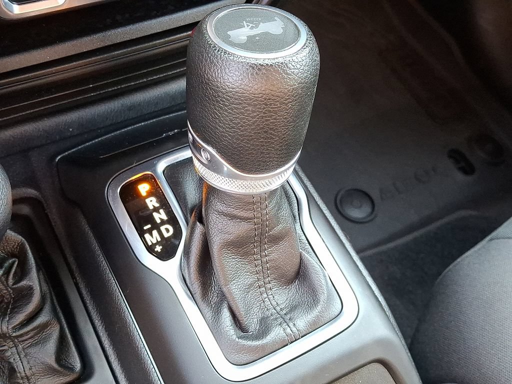 Used 2023 Jeep Wrangler Unlimited AWD/4WD image 14